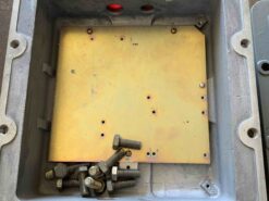 Alternative view of Allen-Bradley Circuit Box 702-AGB922