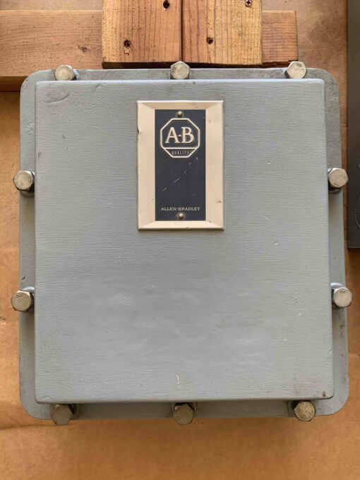 Allen-Bradley Circuit Box 702-AGB922