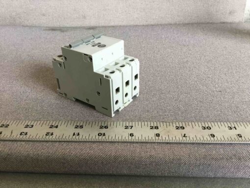 Allen-Bradley Circuit Breaker 1492-CB-3-H-015 - Image 4