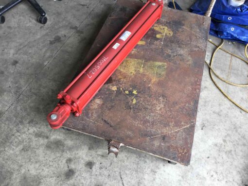 Cross Hydraulic Cylinder 7P005027 - Image 4