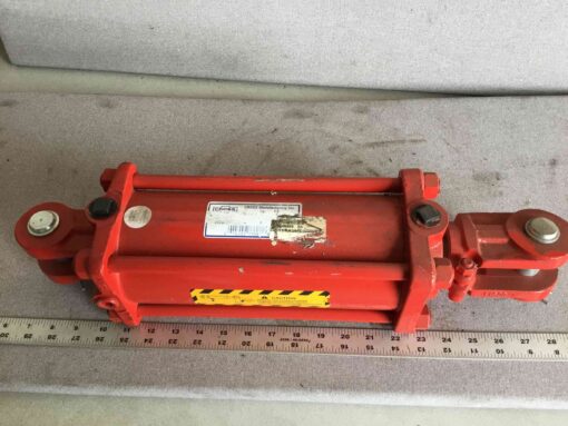 Cross Hydraulic Cylinder 7P005029 - Image 2