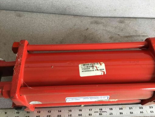 Cross Hydraulic Cylinder 7P005029 - Image 3