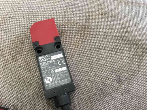 D4GS-N4R-3 Switch - Image 2