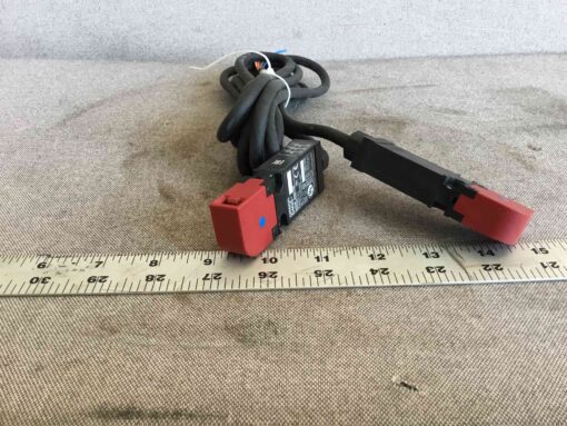 D4GS-N4R-3 Switch - Image 4
