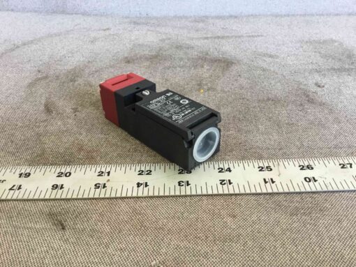 Omron D4NS-3CF Door Switch - Image 4