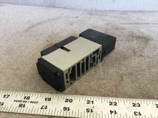 SMC NVFS3100-5FZ Valve - Image 4