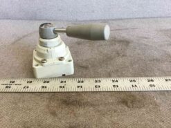 Alternative view of SMC Manual Valve VH202-02