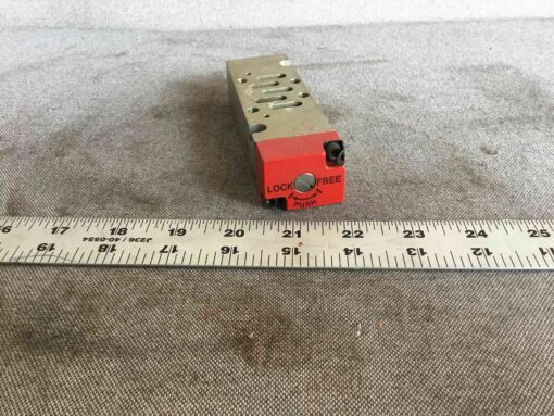 SMC VV71-PR-03 Valve - Image 4