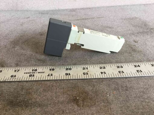 SMC VQC2200N-5 Valve - Image 2