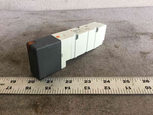 SMC VQ4100-5 Valve - Image 2