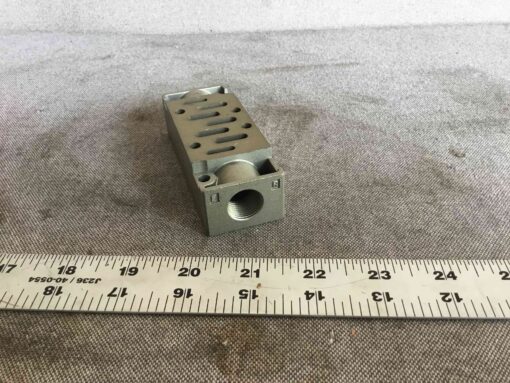SMC VV71-R-03 Valve - Image 4