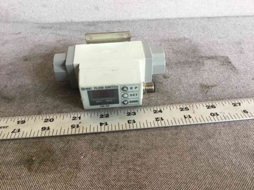 SMC PF2A711-03-27-M Digital Flow Switch - Image 3