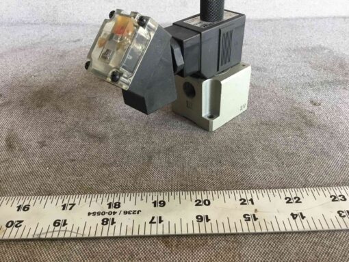 SMC VT317 Valve - Image 2