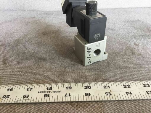 SMC VT317 Valve - Image 3