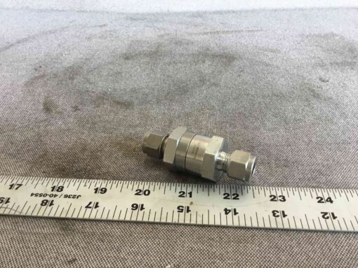 Swagelok SS-CHS8MM-1/3 Valve - Image 3