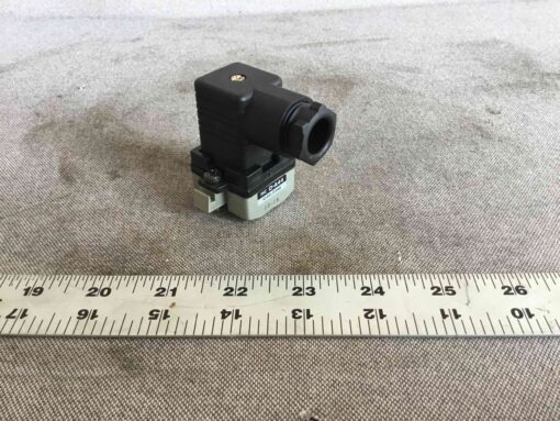 SMC D-A44 Valve