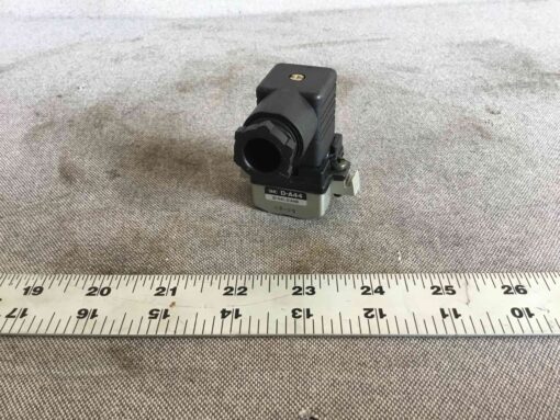 SMC D-A44 Valve - Image 2