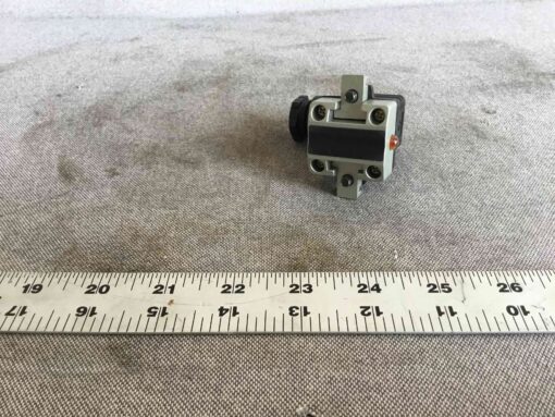 SMC D-A44 Valve - Image 4