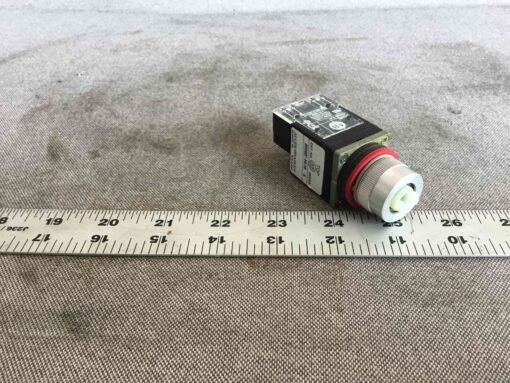 Allen-Bradley 800MR-HX2B Breaker - Image 3