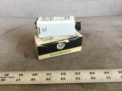 Allen-Bradley 700-HS12AZ24 Timing Relay