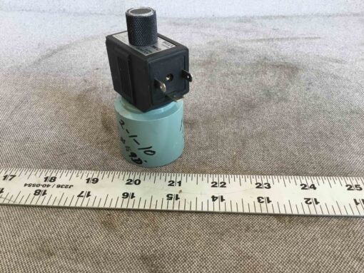 SMC Solenoid Valve VT316-023D - Image 3