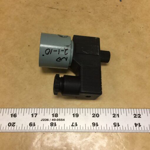 SMC Solenoid Valve VT316-023D - Image 5
