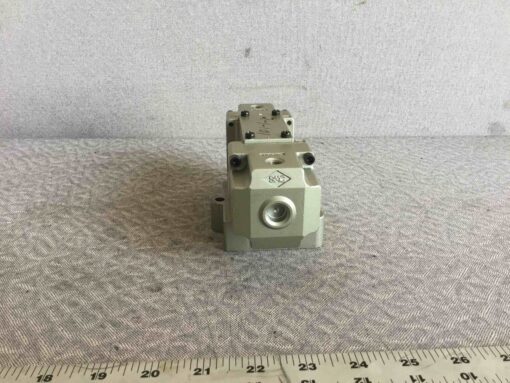 SMC Air Valve VSA4320 - Image 3
