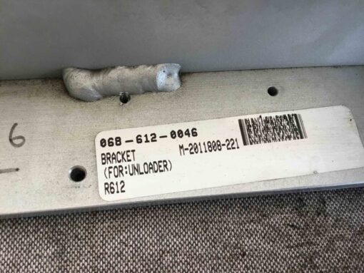 Bracket M-2011808-221