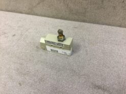 Alternative view of Omron Limit Switch ZEQ22-2S