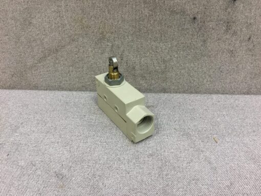 Omron Limit Switch ZEQ22-2S - Image 3