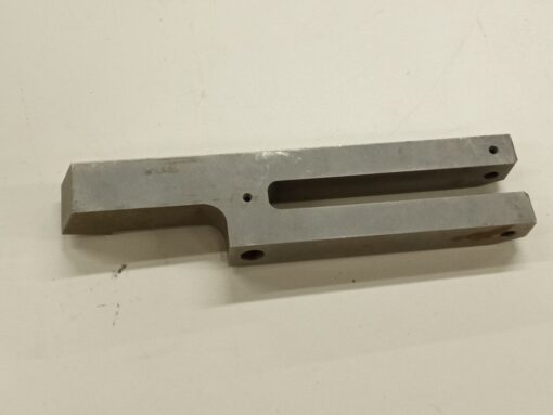Clamp M-2045048-020 - Image 2