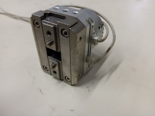 SMC Robot Chuck MDHR-30R-MSBVL - Image 3