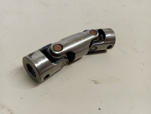 U-Joint 646230-2 - Image 2