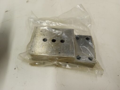 Guide Block M-2400572-390 - Image 2