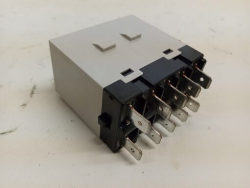 Omron Relay G7J-4A-T-KM DC24 - Image 2