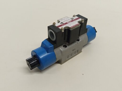 TOYOOKI KOGO HD3-3W-BGA-025A-LYD Solenoid Directional Valve - Image 2