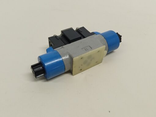TOYOOKI KOGO HD3-3W-BGA-025A-LYD Solenoid Directional Valve - Image 4