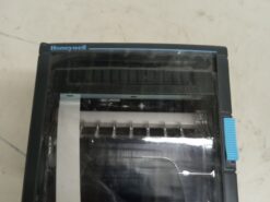 Alternative view of Honeywell DPR100 / DM106-0-B-00-A-Z-1-0G000-000-E0 Chart Recorder