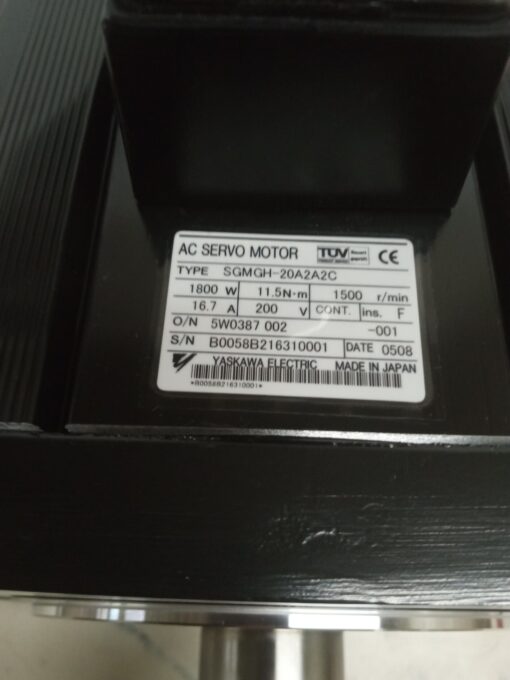 Yaskawa SGMGH-20A2A2C Servo Motor - Image 2