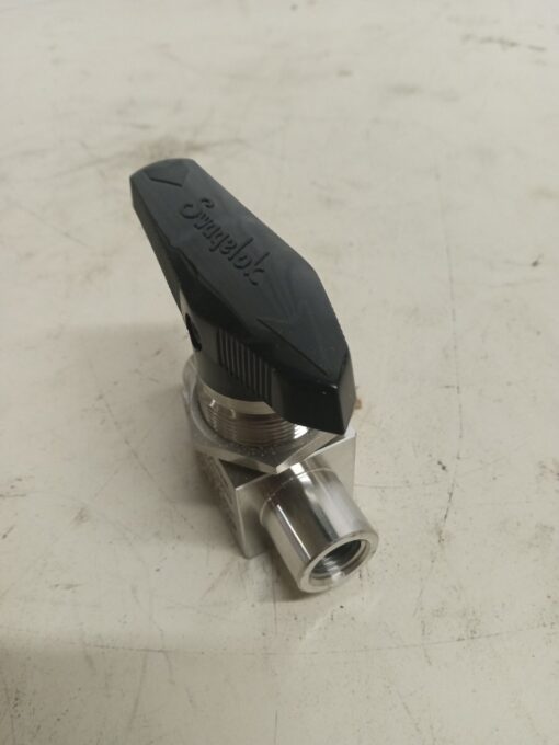 Swagelok SS-44F4 Ball Valve - Image 3