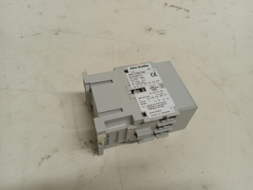 Allen-Bradley 100-C30EJ00 Contactor - Image 3