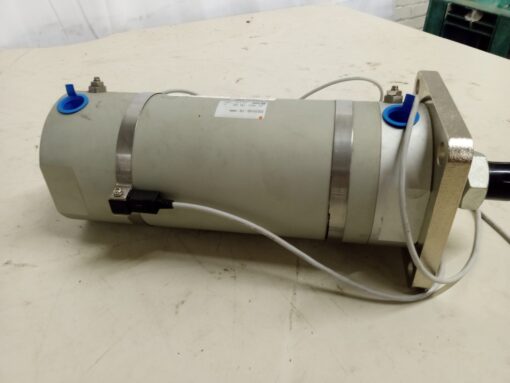 SMC CDG1FA100-170Z-K59L Round Pneumatic Cylinder - Image 4