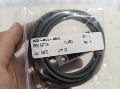 Omron TL-W5E1 Proximity Switch