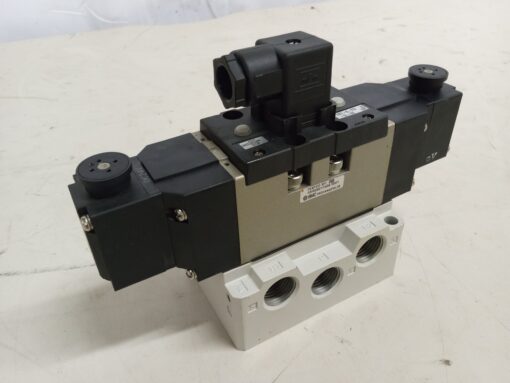 SMC VS7-8-FGD-3ZA04 Solenoid Valve - Image 2