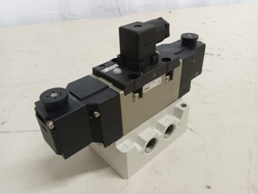 SMC VS7-8-FGD-3ZA04 Solenoid Valve - Image 3