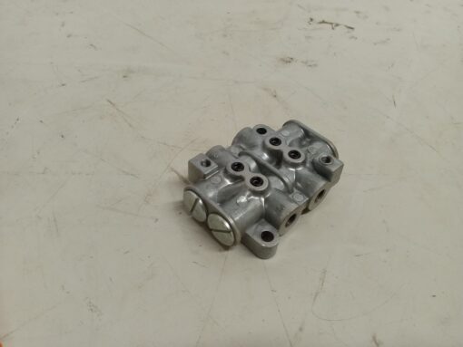 IHI M(20-20) HYD Valve - Image 3