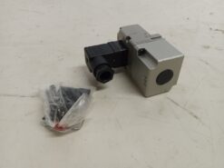 Alternative view of SMC VT3113-003DZ Solenoid Valve