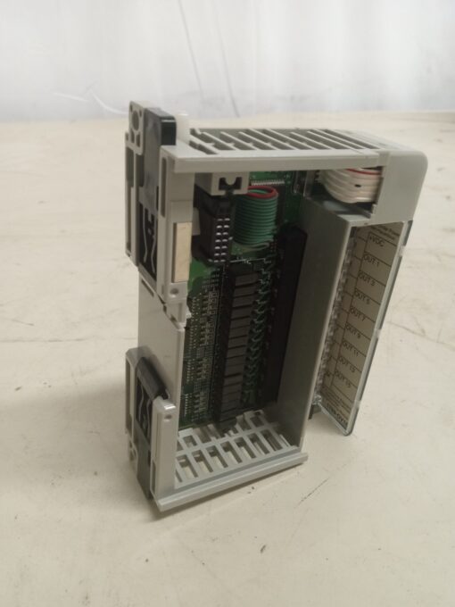 Allen-Bradley 1769-OV16 B Compact I/O Module - Image 3