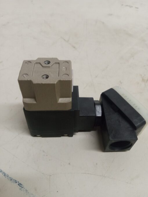 CKD FGB41-10-5-13RSN-3 Valve - Image 3