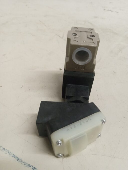 CKD FGB41-10-5-13RSN-3 Valve - Image 4